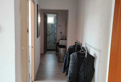 Apartament cu 3 camere decomandat în Central - 3