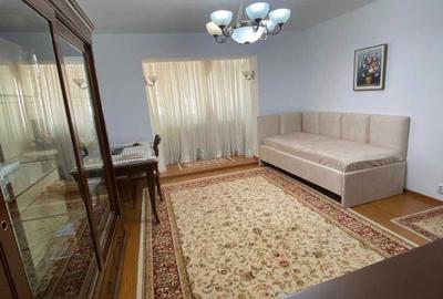 Apartament cu 3 camere decomandat în Central - 1