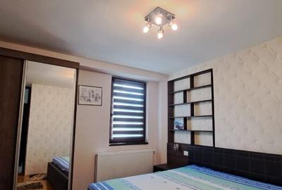 Apartament cu 3 camere decomandat în 13 Decembrie - 7