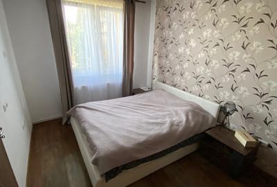 De inchiriat casa cu 3 comere +garaj in 7 Noiembrie - 7