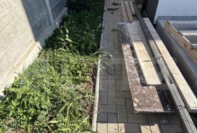 Casă cu 5 camere cu Teren 300 Mp în Dumbrăvița