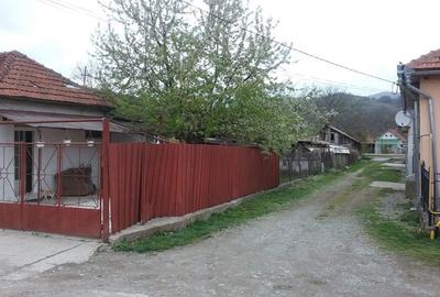 Casă cu 2 camere cu Teren 216 Mp în Zăvoi - 5
