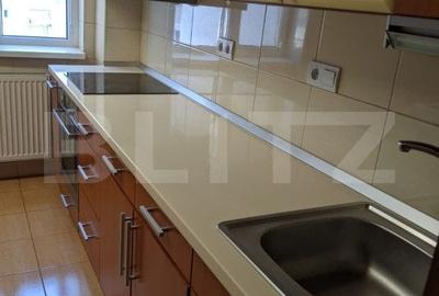 Apartament de vanzare, 4 camere, 112 mp, cartierul Soarelui - 2