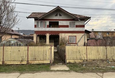 Casă cu 4 camere în Măneciu - 1