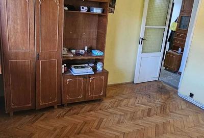 Apartament cu 2 camere decomandat în Carpați 2 - 1