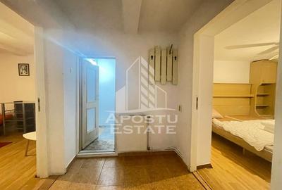 Casă cu 2 camere cu Teren 300 Mp în Central - 1