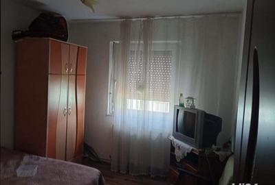 Vanzare apartament 2 camere Zarnesti - 3