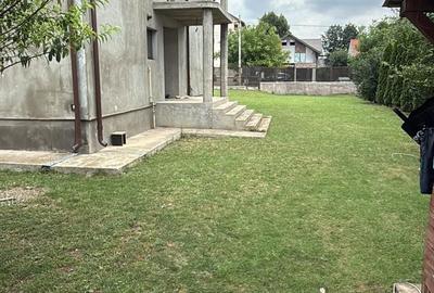 Casă cu 4 camere în Valea Adâncă - 1