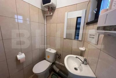 Spațiu comercial, de 84 mp, în Central - 3