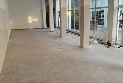 Spațiu comercial, de 180 mp, în Steaua - 1