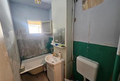 Garsonieră decomandată, mobilată în Micro IV - 16