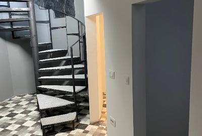 Spațiu comercial, de 78 mp, în Central - 7