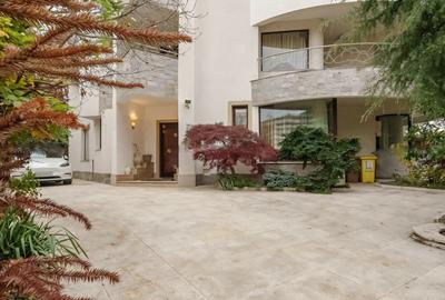 Duplex cu 5 camere cu Canalizare în Iancu Nicolae - 2