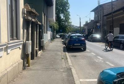 Parcul Carol, Mitropolit Nifon - 1