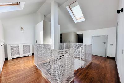 Duplex cu 6 camere cu Canalizare în Central - 24