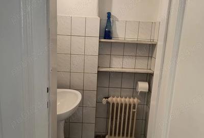 Spațiu comercial, de 25 mp, în Central