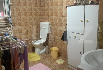Casa de vanzare, cu 4 camere, 127 mp, 207 mp teren, zona centrala - 13
