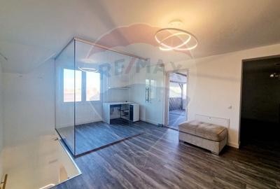 Casa / Vila cu 6 camere de vanzare in zona Dambul Rotund - 12