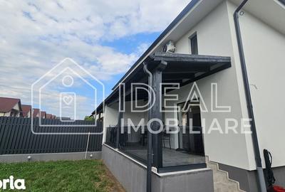 Casă cu 4 camere cu Teren 250 Mp în Central - 1