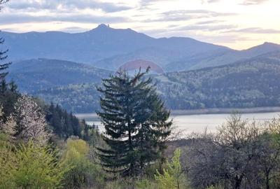 Teren cu vedere la Muntele Ceahlau - 6