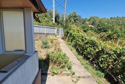 Casa in mediu rural cu teren - 25