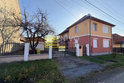 Casă cu 4 camere cu Teren 1178 Mp în Central - 14