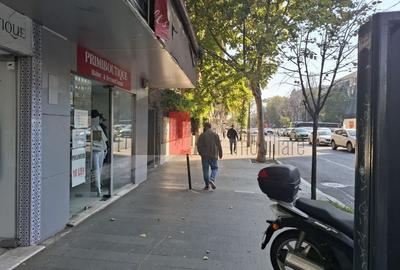 Spatiu comercial Magheru, trafic pietonal si auto intens Spatiu comercial Magheru, trafic pietonal si auto intens - 3