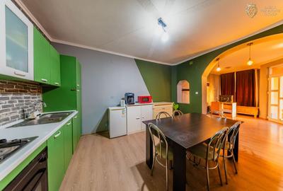 Casă individuală cu 7 camere cu Canalizare în Central - 5