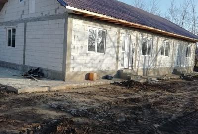 Casă cu 4 camere în Lumina - 4