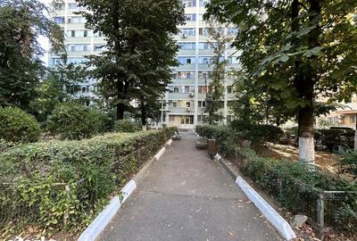 Apartament cu 3 camere semidecomandat, mobilat în Basarabia