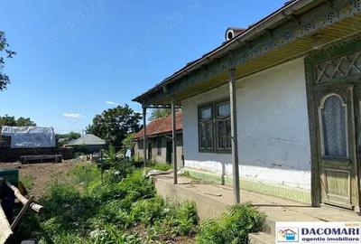 Casă cu 5 camere în Central - 1