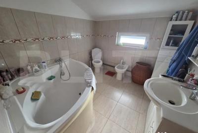 Casă cu 7 camere cu Teren 389 Mp în Micro 3 - 11