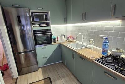 3 Camere I COSMOPOLIS I 100 mp - 3