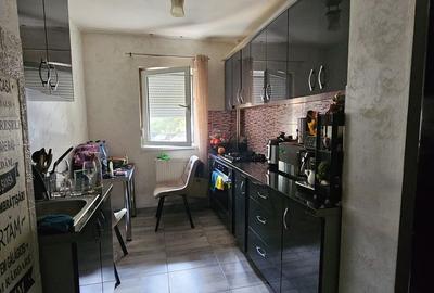 Apartament cu 3 camere decomandat în Decebal - 6