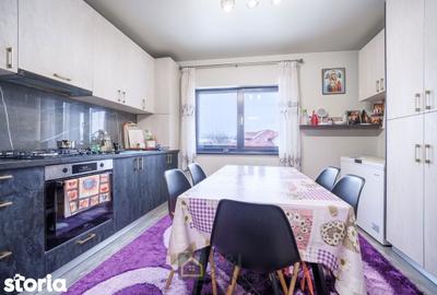 Casă cu 3 camere cu Teren 400 Mp în Tomești - 1