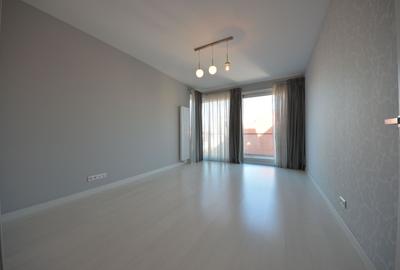 Apartament cu 4 camere decomandat, mobilat în Capitale - 7