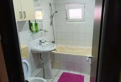 Vand apartament 2 camere - Decomandat - zona Lebada - 3