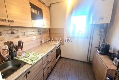 Apartament cu 3 camere semidecomandat, mobilat în 1 Mai - 5