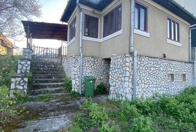 Casă cu 2 camere cu Teren 470 Mp în Iara - 2