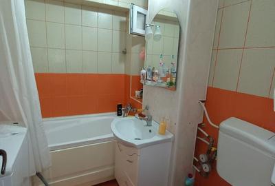Apartament cu 3 camere, mobilat în Central - 1