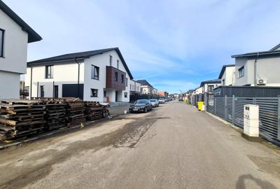 Casă individuală cu 5 camere cu Canalizare în Central - 12