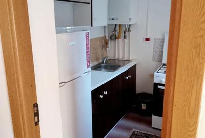 Garsonieră decomandată în Debarcader - 1