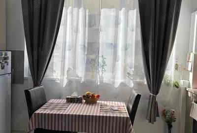 Vand garsoniera moderna, complet mobilata si utilata. - 2