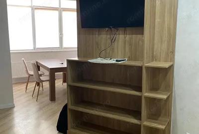 Apartament cu 2 camere decomandat în Bucureștii Noi
