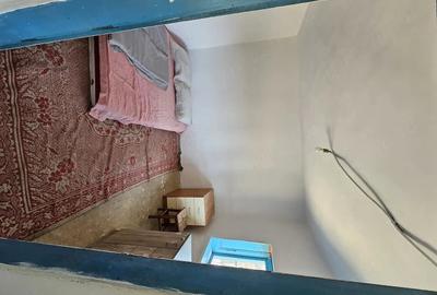 Casă cu 4 camere cu Teren 1300 Mp în Gurbănești - 8