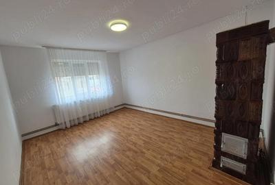 Casă cu Teren 1400 Mp în Macea - 9