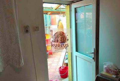 Casă individuală cu 5 camere cu Canalizare în Central - 97