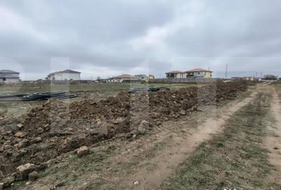 Teren de 828 mp, în Moșnița Veche