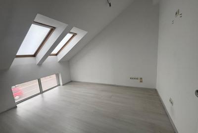 Spatiu comercial cu 4 incaperi 110 mp, situat in zona Aurel Vlaicu - 6