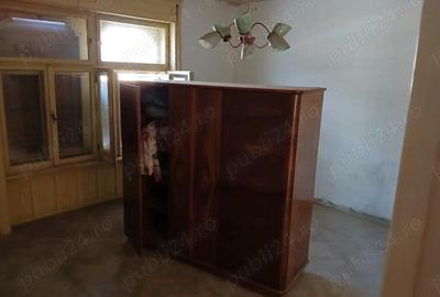 Casă cu 6 camere în Ciclova Română - 2